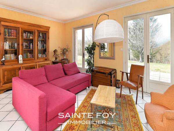 117863 image2 - Sainte Foy Immobilier - Ce sont des agences immobilières dans l'Ouest Lyonnais spécialisées dans la location de maison ou d'appartement et la vente de propriété de prestige.