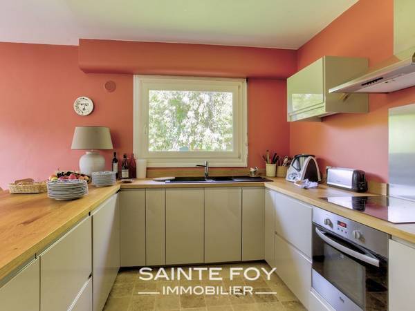 118037 image8 - Sainte Foy Immobilier - Ce sont des agences immobilières dans l'Ouest Lyonnais spécialisées dans la location de maison ou d'appartement et la vente de propriété de prestige.