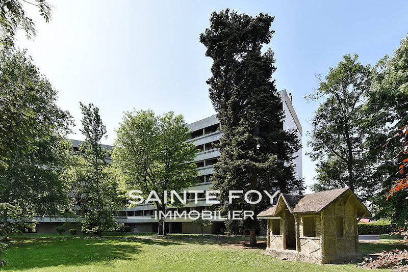 1761320 image1 - Sainte Foy Immobilier - Ce sont des agences immobilières dans l'Ouest Lyonnais spécialisées dans la location de maison ou d'appartement et la vente de propriété de prestige.
