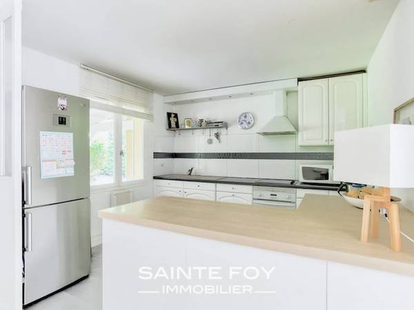 118101 image3 - Sainte Foy Immobilier - Ce sont des agences immobilières dans l'Ouest Lyonnais spécialisées dans la location de maison ou d'appartement et la vente de propriété de prestige.
