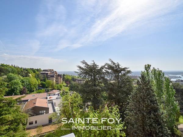 5637 image5 - Sainte Foy Immobilier - Ce sont des agences immobilières dans l'Ouest Lyonnais spécialisées dans la location de maison ou d'appartement et la vente de propriété de prestige.