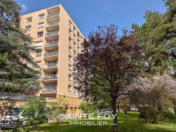 5637 image6 - Sainte Foy Immobilier - Ce sont des agences immobilières dans l'Ouest Lyonnais spécialisées dans la location de maison ou d'appartement et la vente de propriété de prestige.
