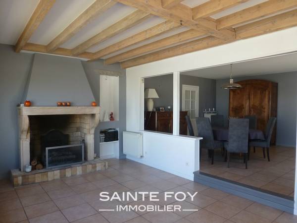 118155 image4 - Sainte Foy Immobilier - Ce sont des agences immobilières dans l'Ouest Lyonnais spécialisées dans la location de maison ou d'appartement et la vente de propriété de prestige.