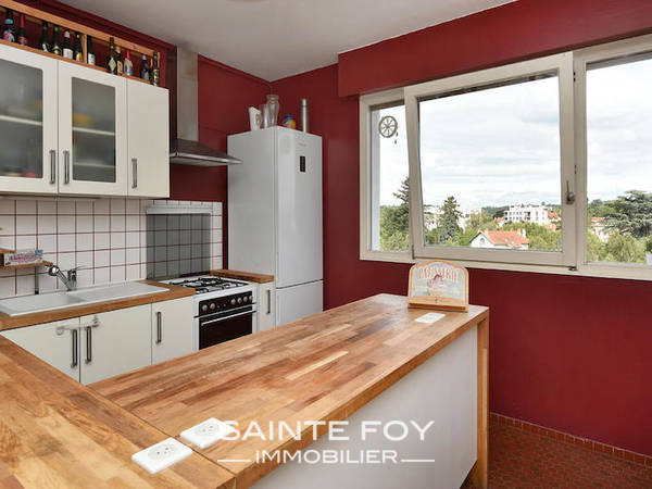 1761348 image3 - Sainte Foy Immobilier - Ce sont des agences immobilières dans l'Ouest Lyonnais spécialisées dans la location de maison ou d'appartement et la vente de propriété de prestige.