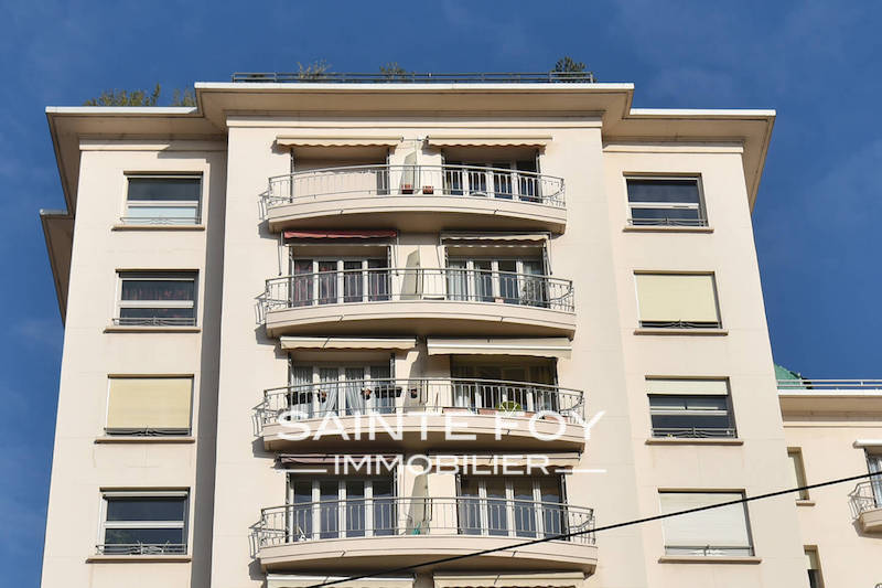 1761507 image1 - Sainte Foy Immobilier - Ce sont des agences immobilières dans l'Ouest Lyonnais spécialisées dans la location de maison ou d'appartement et la vente de propriété de prestige.