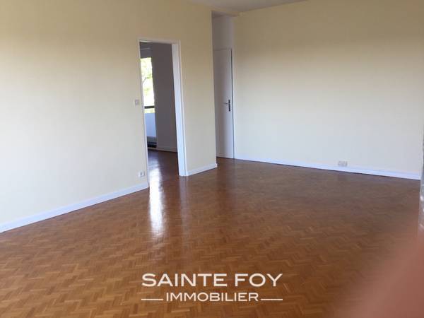 118175 image6 - Sainte Foy Immobilier - Ce sont des agences immobilières dans l'Ouest Lyonnais spécialisées dans la location de maison ou d'appartement et la vente de propriété de prestige.