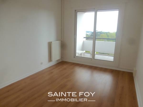 118175 image7 - Sainte Foy Immobilier - Ce sont des agences immobilières dans l'Ouest Lyonnais spécialisées dans la location de maison ou d'appartement et la vente de propriété de prestige.