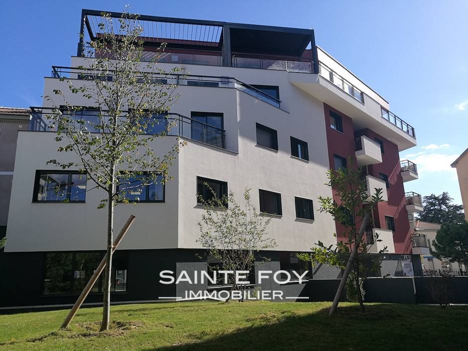 118514 image1 - Sainte Foy Immobilier - Ce sont des agences immobilières dans l'Ouest Lyonnais spécialisées dans la location de maison ou d'appartement et la vente de propriété de prestige.