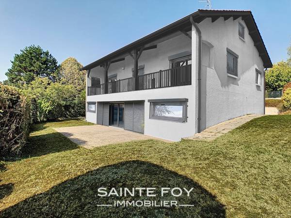 1761508 image3 - Sainte Foy Immobilier - Ce sont des agences immobilières dans l'Ouest Lyonnais spécialisées dans la location de maison ou d'appartement et la vente de propriété de prestige.