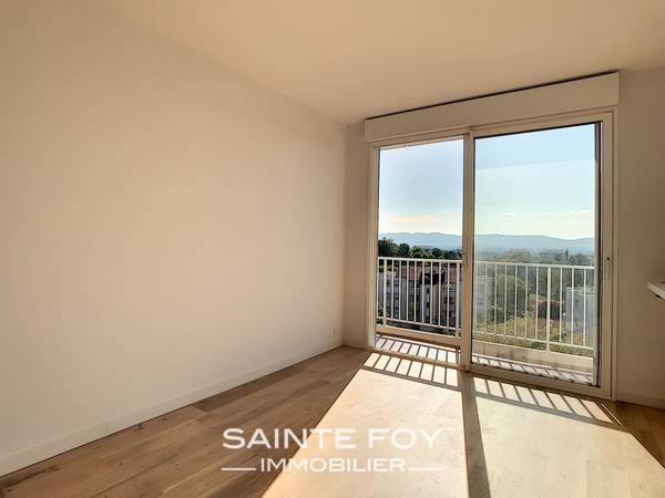118213 image7 - Sainte Foy Immobilier - Ce sont des agences immobilières dans l'Ouest Lyonnais spécialisées dans la location de maison ou d'appartement et la vente de propriété de prestige.