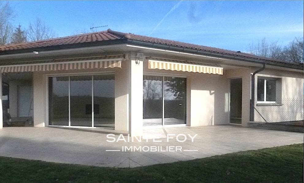 2019007 image1 - Sainte Foy Immobilier - Ce sont des agences immobilières dans l'Ouest Lyonnais spécialisées dans la location de maison ou d'appartement et la vente de propriété de prestige.