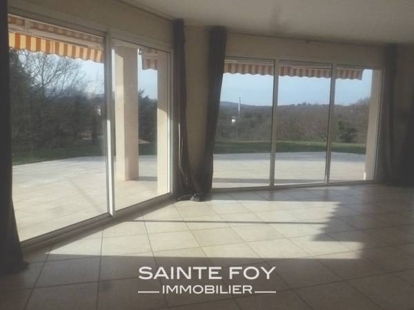 2019007 image3 - Sainte Foy Immobilier - Ce sont des agences immobilières dans l'Ouest Lyonnais spécialisées dans la location de maison ou d'appartement et la vente de propriété de prestige.