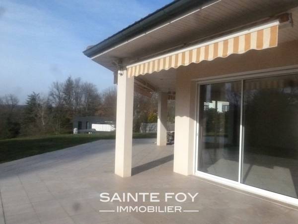 2019007 image6 - Sainte Foy Immobilier - Ce sont des agences immobilières dans l'Ouest Lyonnais spécialisées dans la location de maison ou d'appartement et la vente de propriété de prestige.