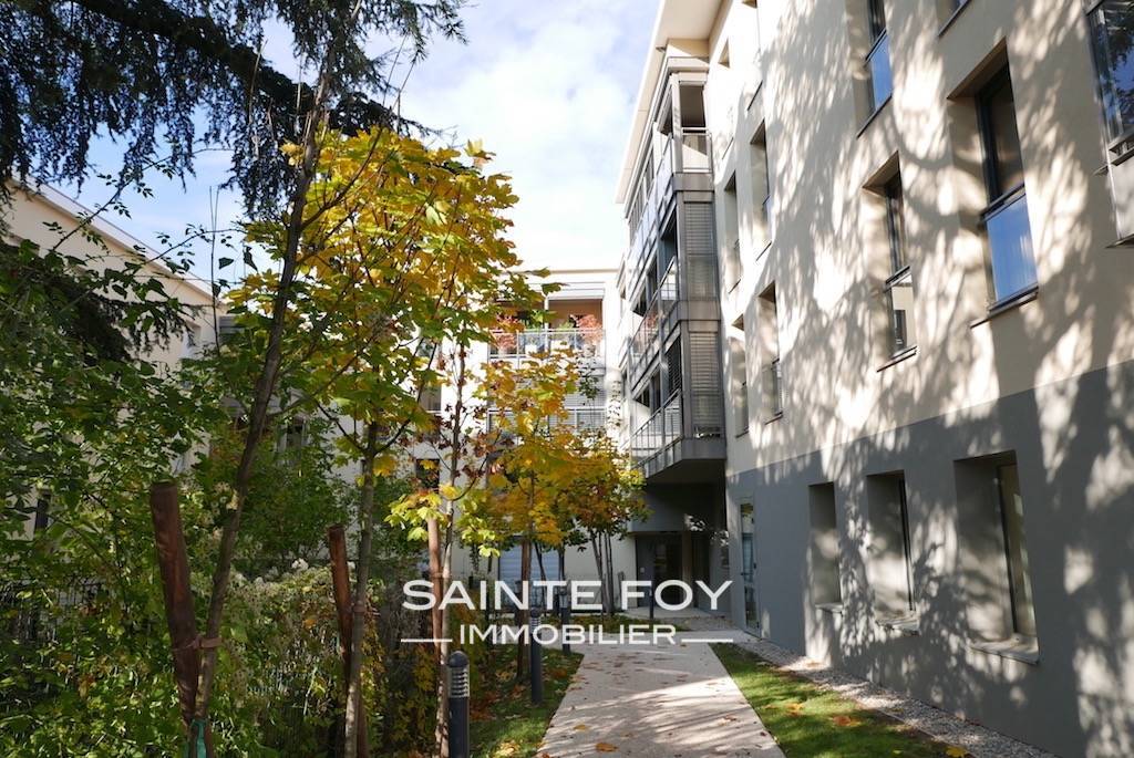 14259 image1 - Sainte Foy Immobilier - Ce sont des agences immobilières dans l'Ouest Lyonnais spécialisées dans la location de maison ou d'appartement et la vente de propriété de prestige.