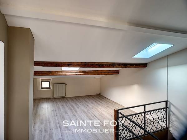 17440 image4 - Sainte Foy Immobilier - Ce sont des agences immobilières dans l'Ouest Lyonnais spécialisées dans la location de maison ou d'appartement et la vente de propriété de prestige.