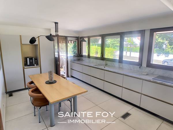 2019708 image4 - Sainte Foy Immobilier - Ce sont des agences immobilières dans l'Ouest Lyonnais spécialisées dans la location de maison ou d'appartement et la vente de propriété de prestige.