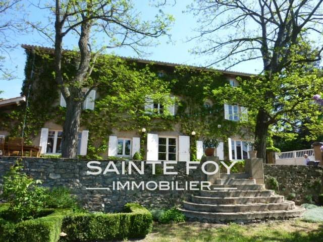 1761377 image1 - Sainte Foy Immobilier - Ce sont des agences immobilières dans l'Ouest Lyonnais spécialisées dans la location de maison ou d'appartement et la vente de propriété de prestige.