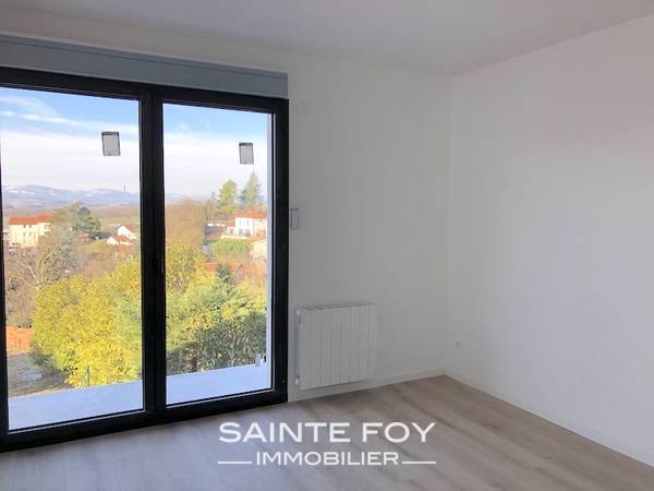 1761388 image5 - Sainte Foy Immobilier - Ce sont des agences immobilières dans l'Ouest Lyonnais spécialisées dans la location de maison ou d'appartement et la vente de propriété de prestige.