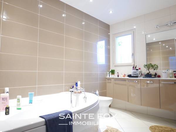 2019029 image6 - Sainte Foy Immobilier - Ce sont des agences immobilières dans l'Ouest Lyonnais spécialisées dans la location de maison ou d'appartement et la vente de propriété de prestige.