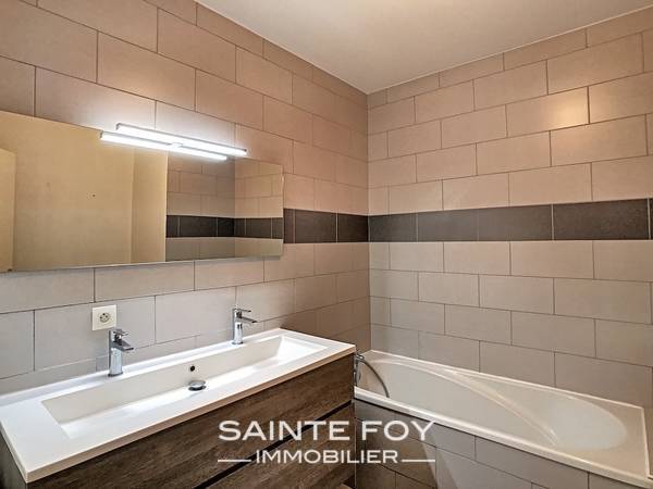 118234 image4 - Sainte Foy Immobilier - Ce sont des agences immobilières dans l'Ouest Lyonnais spécialisées dans la location de maison ou d'appartement et la vente de propriété de prestige.