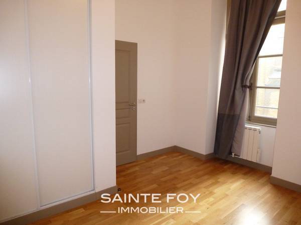 11674 image3 - Sainte Foy Immobilier - Ce sont des agences immobilières dans l'Ouest Lyonnais spécialisées dans la location de maison ou d'appartement et la vente de propriété de prestige.