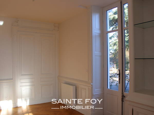2019041 image2 - Sainte Foy Immobilier - Ce sont des agences immobilières dans l'Ouest Lyonnais spécialisées dans la location de maison ou d'appartement et la vente de propriété de prestige.