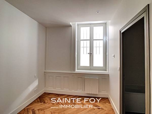 2019041 image4 - Sainte Foy Immobilier - Ce sont des agences immobilières dans l'Ouest Lyonnais spécialisées dans la location de maison ou d'appartement et la vente de propriété de prestige.