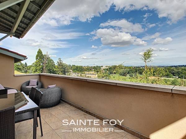 2019066 image7 - Sainte Foy Immobilier - Ce sont des agences immobilières dans l'Ouest Lyonnais spécialisées dans la location de maison ou d'appartement et la vente de propriété de prestige.