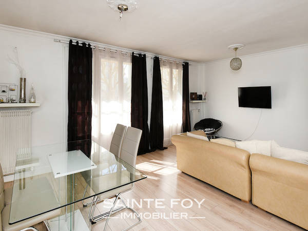 2019027 image2 - Sainte Foy Immobilier - Ce sont des agences immobilières dans l'Ouest Lyonnais spécialisées dans la location de maison ou d'appartement et la vente de propriété de prestige.