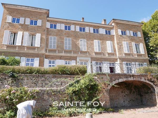 118281 image2 - Sainte Foy Immobilier - Ce sont des agences immobilières dans l'Ouest Lyonnais spécialisées dans la location de maison ou d'appartement et la vente de propriété de prestige.