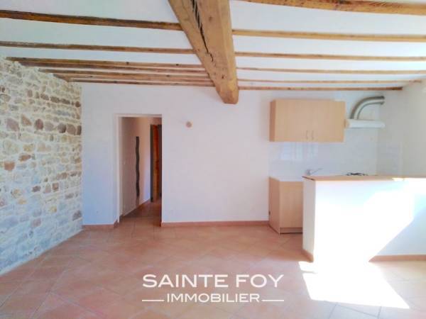 13742 image3 - Sainte Foy Immobilier - Ce sont des agences immobilières dans l'Ouest Lyonnais spécialisées dans la location de maison ou d'appartement et la vente de propriété de prestige.