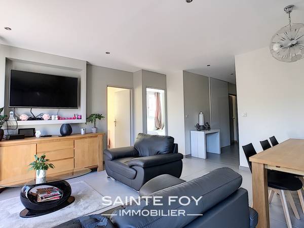 11788900000002 image2 - Sainte Foy Immobilier - Ce sont des agences immobilières dans l'Ouest Lyonnais spécialisées dans la location de maison ou d'appartement et la vente de propriété de prestige.