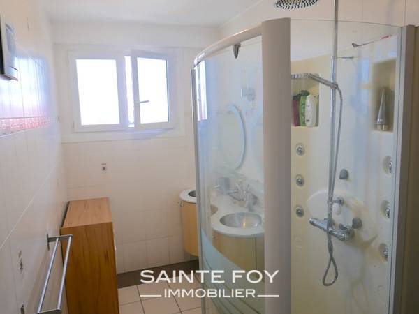 118242 image8 - Sainte Foy Immobilier - Ce sont des agences immobilières dans l'Ouest Lyonnais spécialisées dans la location de maison ou d'appartement et la vente de propriété de prestige.