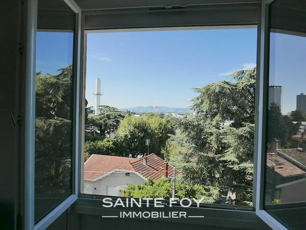 118242 image10 - Sainte Foy Immobilier - Ce sont des agences immobilières dans l'Ouest Lyonnais spécialisées dans la location de maison ou d'appartement et la vente de propriété de prestige.