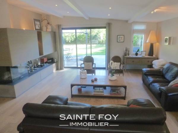 12492 image6 - Sainte Foy Immobilier - Ce sont des agences immobilières dans l'Ouest Lyonnais spécialisées dans la location de maison ou d'appartement et la vente de propriété de prestige.