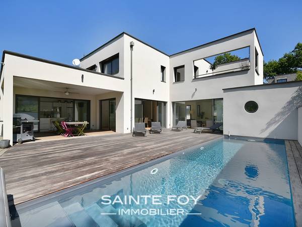 13044 image6 - Sainte Foy Immobilier - Ce sont des agences immobilières dans l'Ouest Lyonnais spécialisées dans la location de maison ou d'appartement et la vente de propriété de prestige.