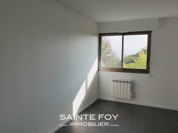 14014 image6 - Sainte Foy Immobilier - Ce sont des agences immobilières dans l'Ouest Lyonnais spécialisées dans la location de maison ou d'appartement et la vente de propriété de prestige.