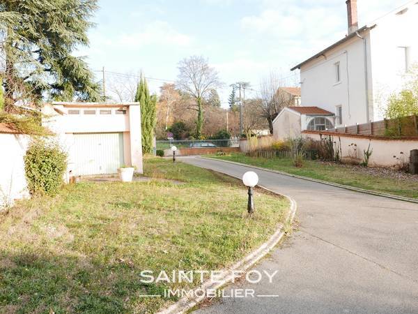 14206 image5 - Sainte Foy Immobilier - Ce sont des agences immobilières dans l'Ouest Lyonnais spécialisées dans la location de maison ou d'appartement et la vente de propriété de prestige.