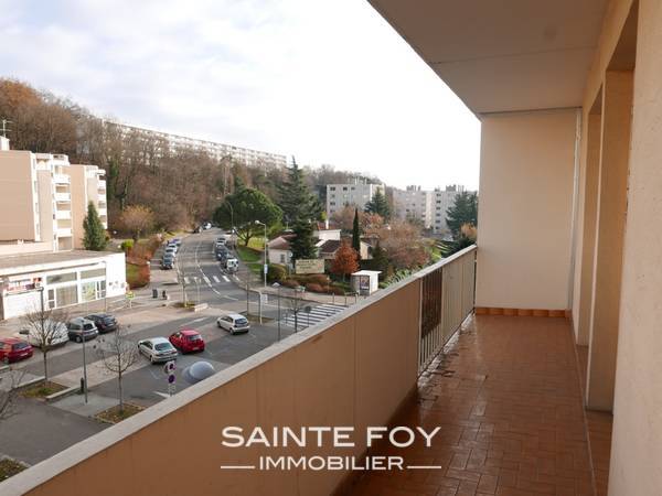 14281 image4 - Sainte Foy Immobilier - Ce sont des agences immobilières dans l'Ouest Lyonnais spécialisées dans la location de maison ou d'appartement et la vente de propriété de prestige.