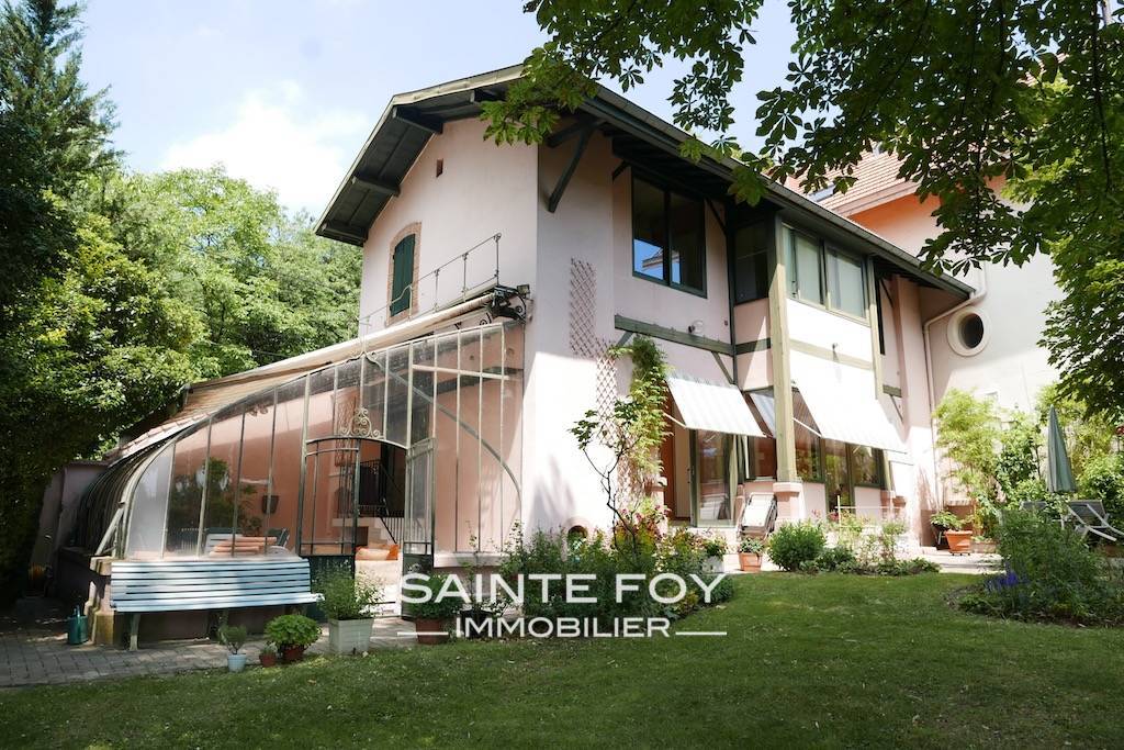 17291 image1 - Sainte Foy Immobilier - Ce sont des agences immobilières dans l'Ouest Lyonnais spécialisées dans la location de maison ou d'appartement et la vente de propriété de prestige.