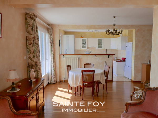 17357 image7 - Sainte Foy Immobilier - Ce sont des agences immobilières dans l'Ouest Lyonnais spécialisées dans la location de maison ou d'appartement et la vente de propriété de prestige.