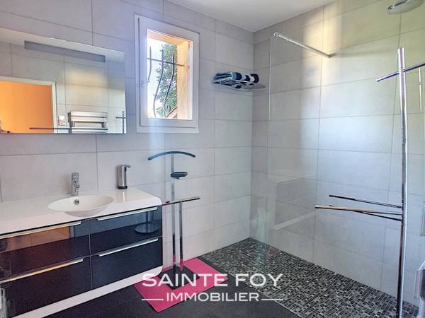 2019728 image7 - Sainte Foy Immobilier - Ce sont des agences immobilières dans l'Ouest Lyonnais spécialisées dans la location de maison ou d'appartement et la vente de propriété de prestige.