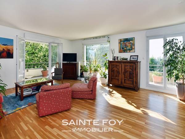 17444 image2 - Sainte Foy Immobilier - Ce sont des agences immobilières dans l'Ouest Lyonnais spécialisées dans la location de maison ou d'appartement et la vente de propriété de prestige.