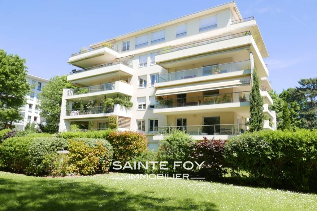 17472 image1 - Sainte Foy Immobilier - Ce sont des agences immobilières dans l'Ouest Lyonnais spécialisées dans la location de maison ou d'appartement et la vente de propriété de prestige.