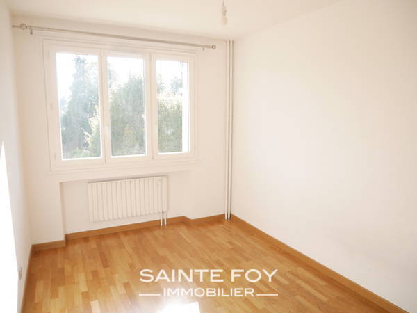 17695 image5 - Sainte Foy Immobilier - Ce sont des agences immobilières dans l'Ouest Lyonnais spécialisées dans la location de maison ou d'appartement et la vente de propriété de prestige.