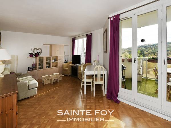 17711 image3 - Sainte Foy Immobilier - Ce sont des agences immobilières dans l'Ouest Lyonnais spécialisées dans la location de maison ou d'appartement et la vente de propriété de prestige.