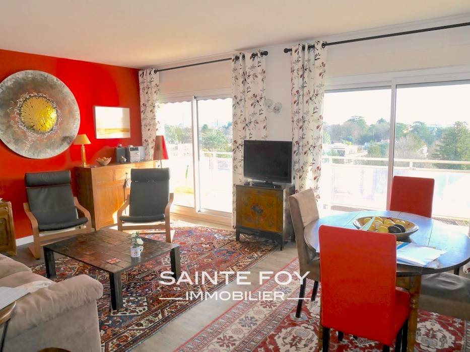 117897 image1 - Sainte Foy Immobilier - Ce sont des agences immobilières dans l'Ouest Lyonnais spécialisées dans la location de maison ou d'appartement et la vente de propriété de prestige.