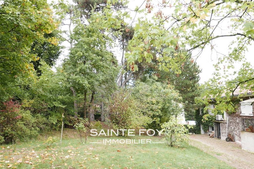 117915 image1 - Sainte Foy Immobilier - Ce sont des agences immobilières dans l'Ouest Lyonnais spécialisées dans la location de maison ou d'appartement et la vente de propriété de prestige.