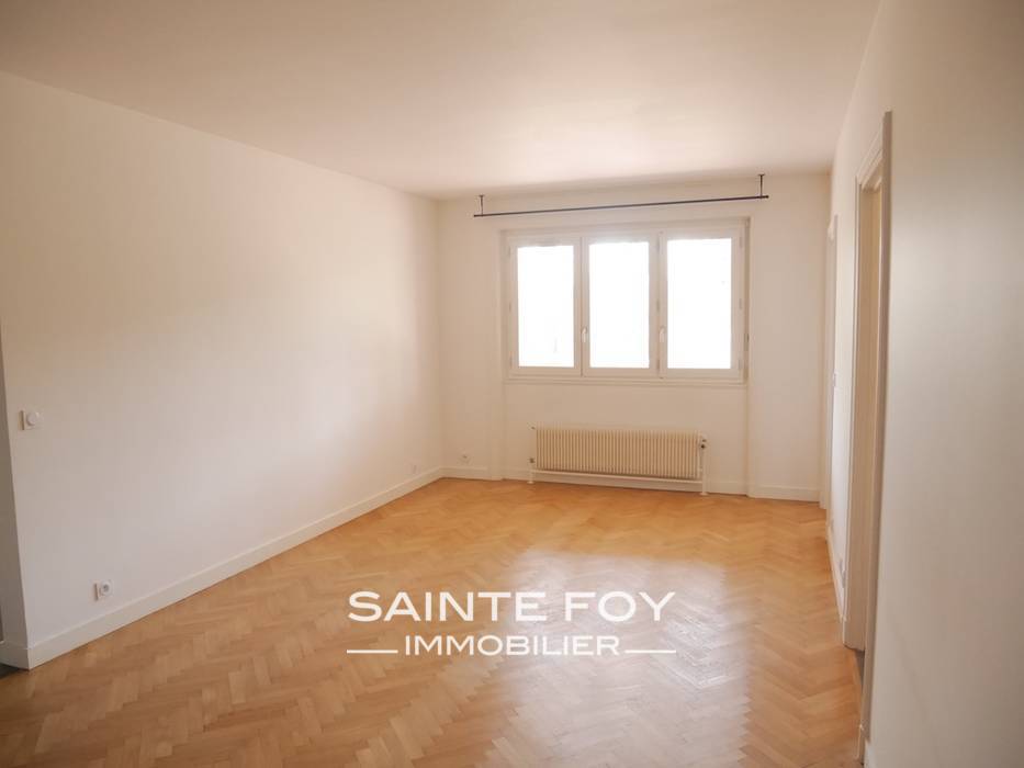 118026 image1 - Sainte Foy Immobilier - Ce sont des agences immobilières dans l'Ouest Lyonnais spécialisées dans la location de maison ou d'appartement et la vente de propriété de prestige.