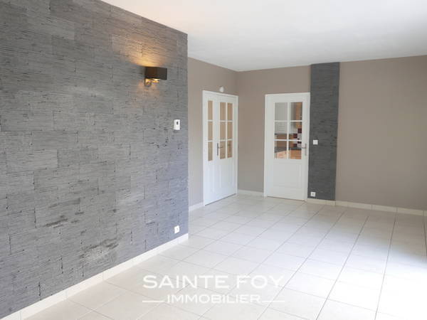 1761321 image8 - Sainte Foy Immobilier - Ce sont des agences immobilières dans l'Ouest Lyonnais spécialisées dans la location de maison ou d'appartement et la vente de propriété de prestige.